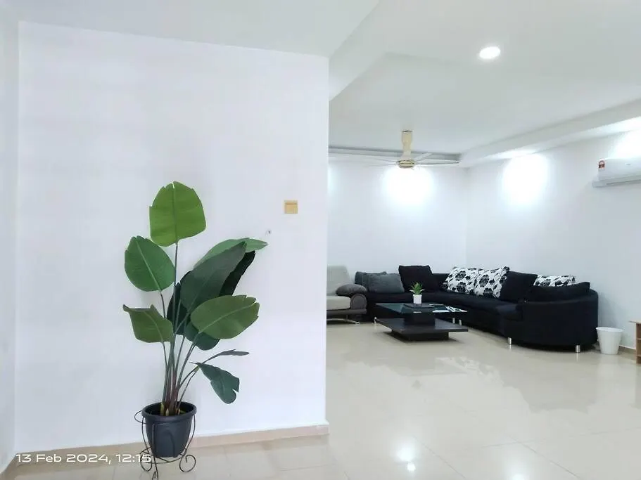 Holiday home Permas Jaya 2 Storey House Johor Bahru